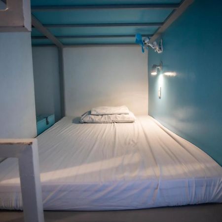 Mad Monkey Hostel Boracay Boracay Island Bagian luar foto
